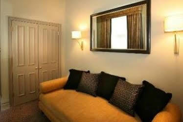 The Fox Club London Hotell Exteriör bild